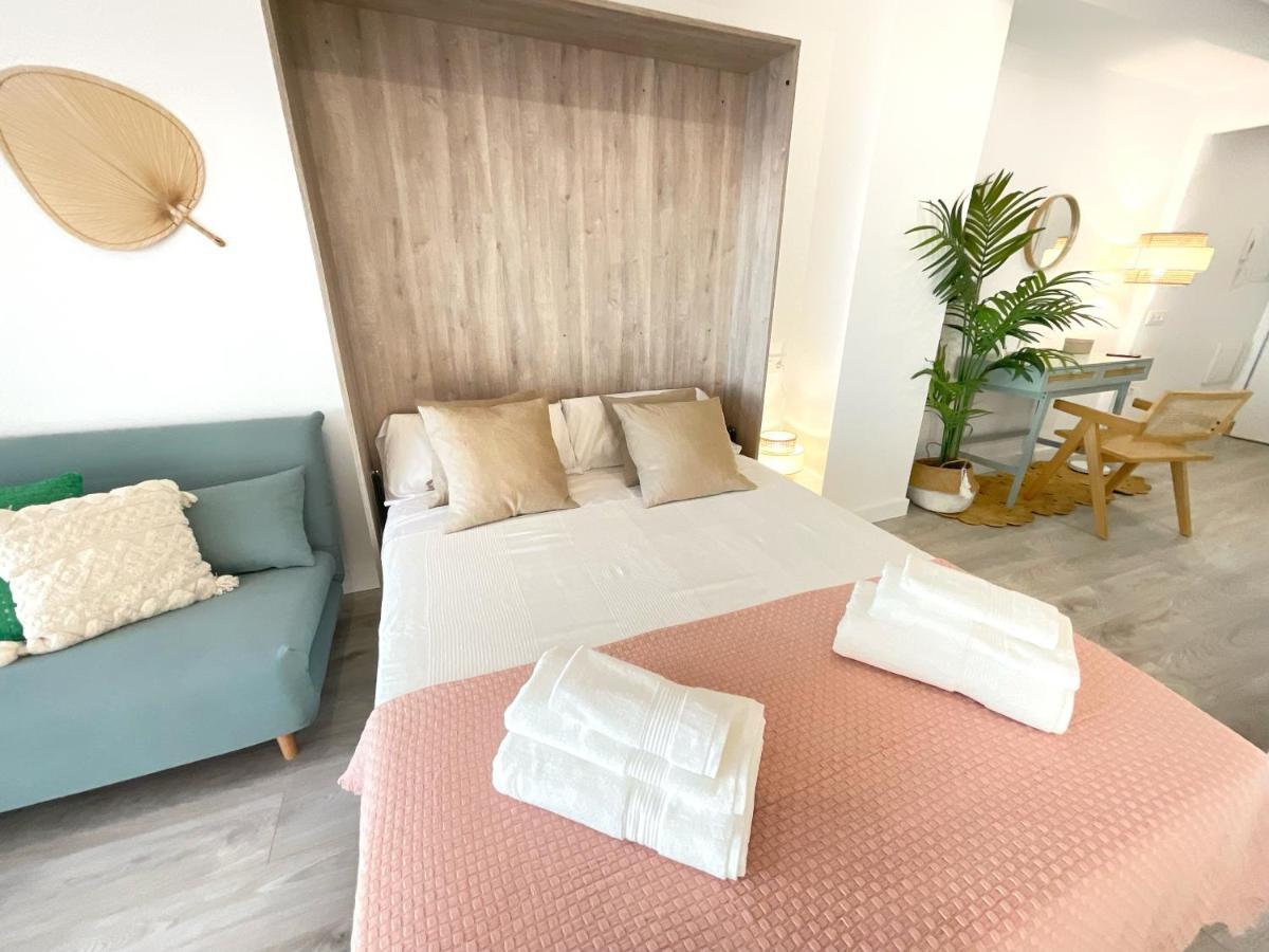 Cs6 Kaleria Suites Almeria Exterior foto